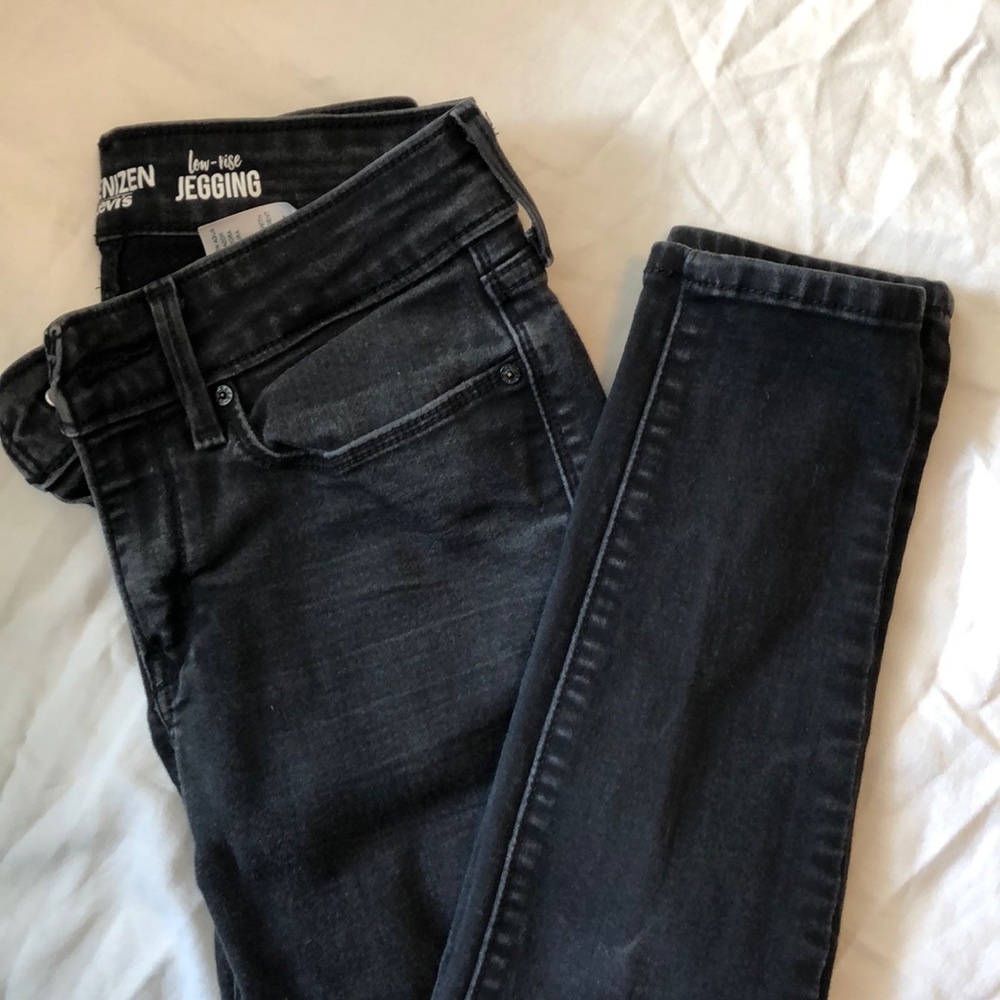 Levi’s Denizen Low Rise Jegging